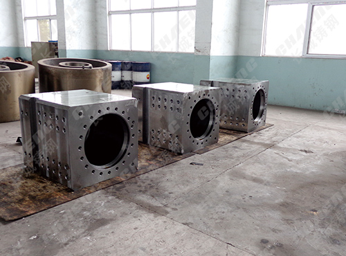 怎樣解決擠壓機油缸生銹的問題？