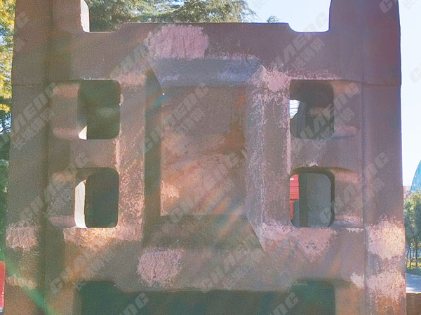 5件50噸的軋機機架已成功從大型鑄鋼件廠區發貨